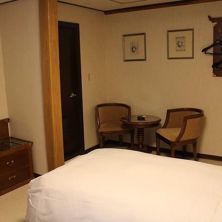 Crown Insadong Hotell Seoul Exteriör bild